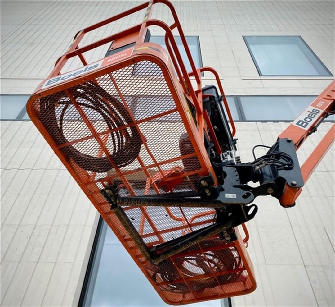 Benyt dig af lift udlejning til kanon skarpe priser